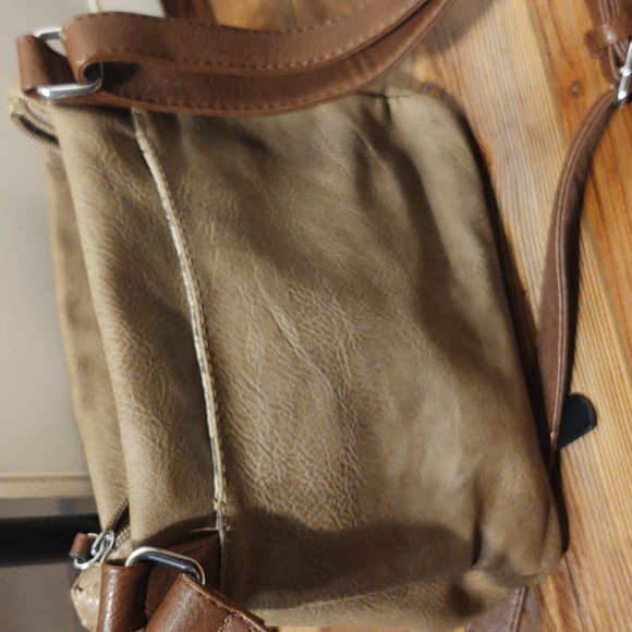 Irish Celtic Knot Vinyl Shoulder Purse - Picture 5 of 7